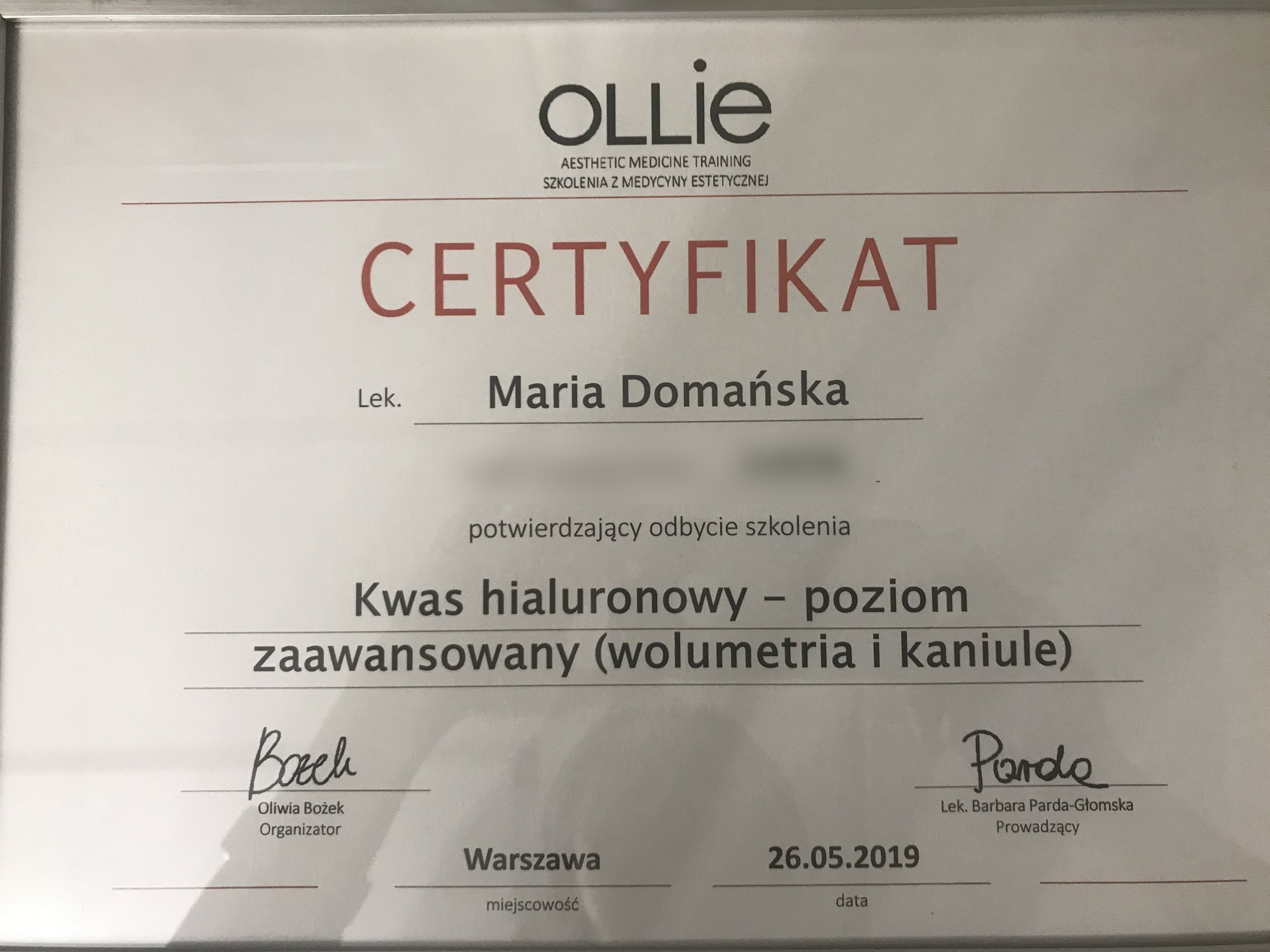 Kwas hialuronowy — wolumetria i kaniule
